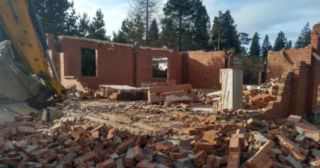 Демонтаж 1 этажного дома Камень-на-Оби, цена от 1628 руб.